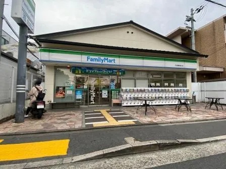 コンビニ　ファミリーマート 丹波橋駅西口店（コンビニ）まで378m