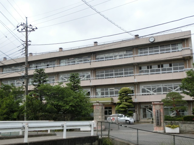 中学校　加須市立昭和中学校（中学校）まで1114m
