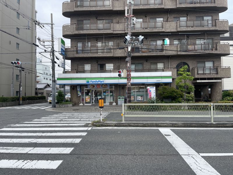 コンビニ　ファミリーマート北巽駅西店（コンビニ）まで164m