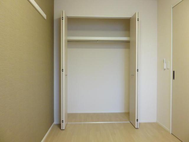 収納　洋室クローゼット