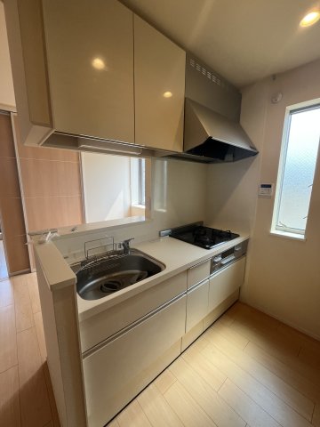 キッチン　同タイプ別部屋の参考写真