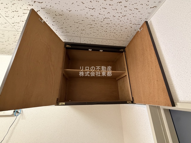 その他　奥行のある収納付です！増えがちな荷物をもスッキリ収納できます