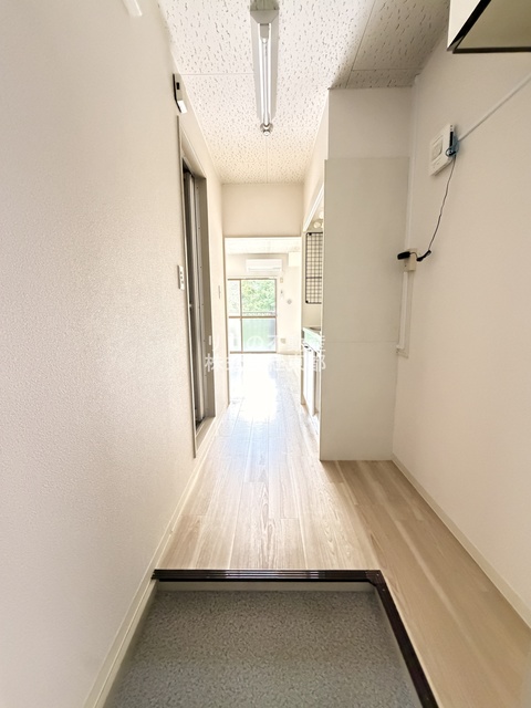 玄関　玄関から見たお部屋です♪