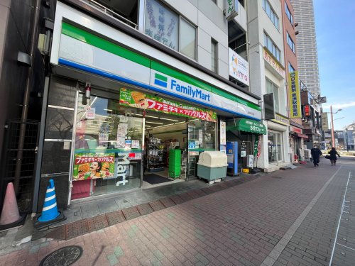 コンビニ　ファミリーマート 豊洲四丁目店（コンビニ）まで122m