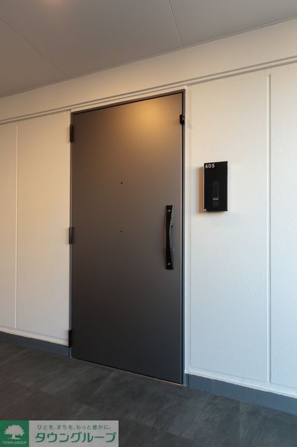 玄関　※写真は同タイプ住戸です。