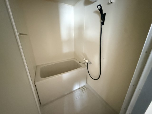 バス・シャワールーム　別号室の写真です。