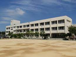 小学校　播磨町立蓮池小学校（小学校）まで1019m