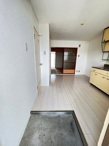 玄関　落ち着いた玄関です