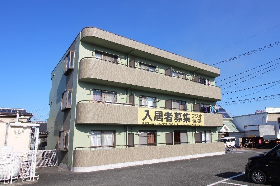 建物外観　きれいな外観風景