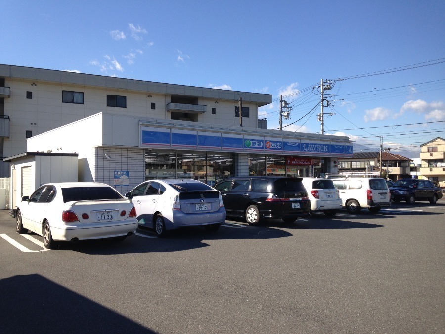 コンビニ　ローソン甲斐西八幡店（コンビニ）まで679m