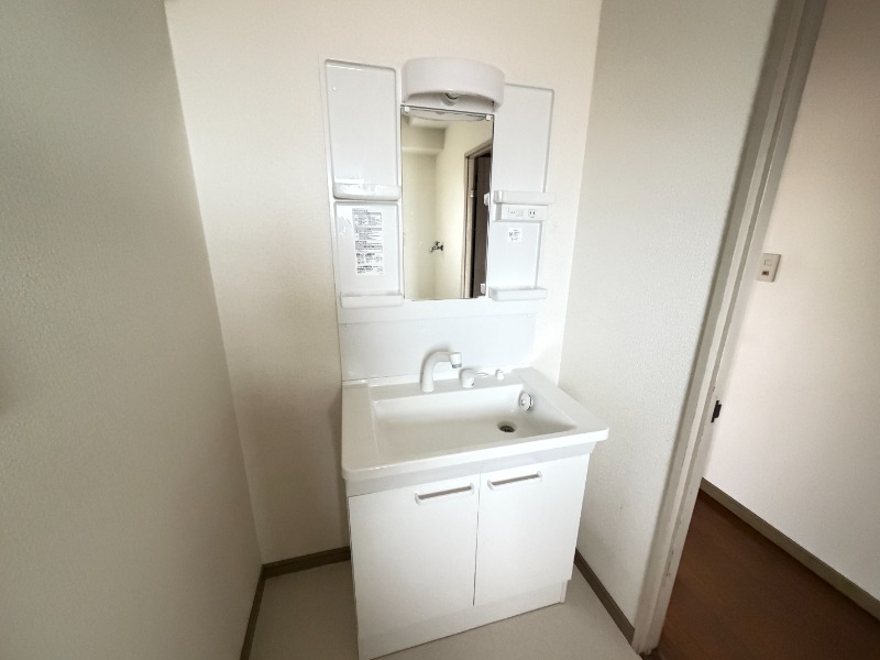 洗面設備　５０７号室の写真