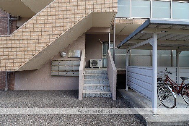 富山地鉄本線 越中荏原駅 徒歩30分 3階建 築17年の外観写真
