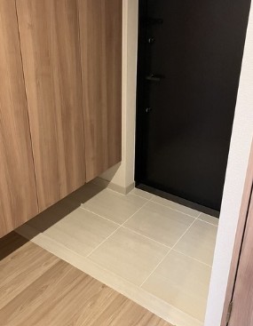 玄関　※別室参照