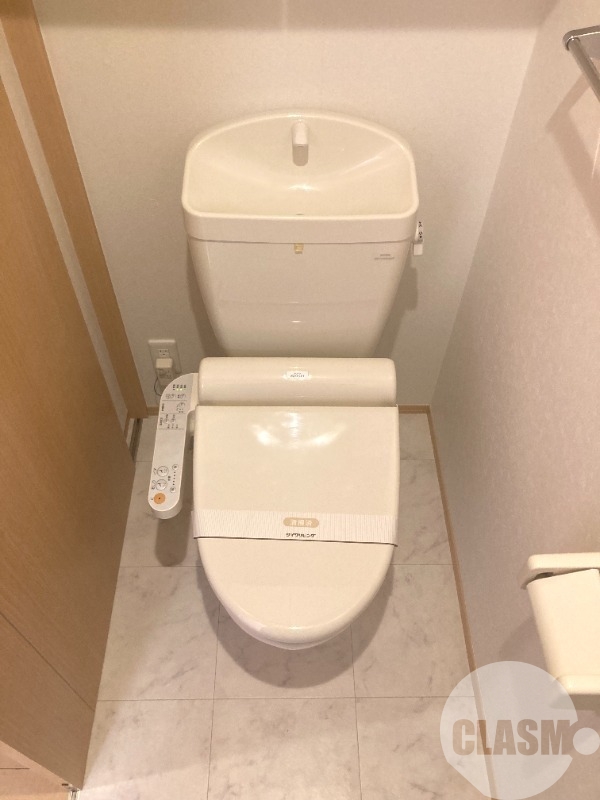 トイレ　ウォシュレット＆ウォームレット