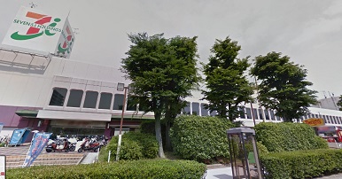 ドラックストア　セブン美のガーデン横浜別所店（ドラッグストア）まで558m