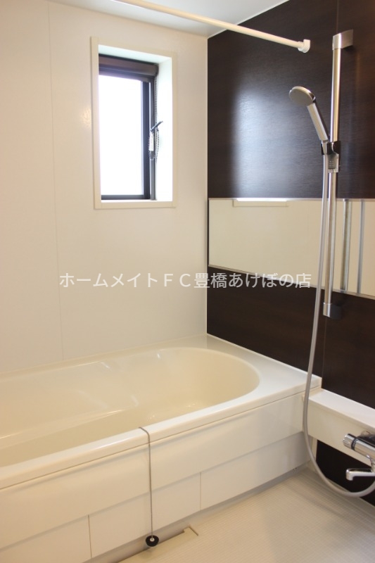 バス・シャワールーム　同型別部屋写真