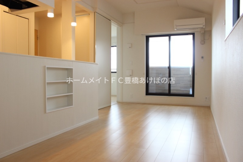 居室・リビング　同型別部屋写真