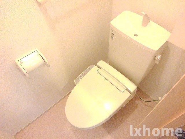 トイレ　落ち着いたトイレです