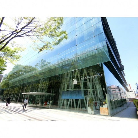 図書館　図書館（図書館）まで500m