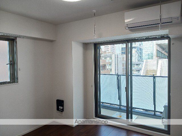 アーバンスクウェア丸の内の居間写真