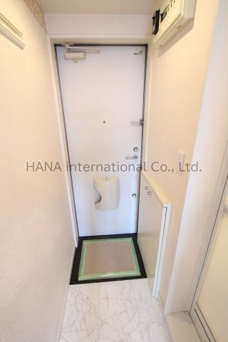 玄関　同タイプ参考写真です。