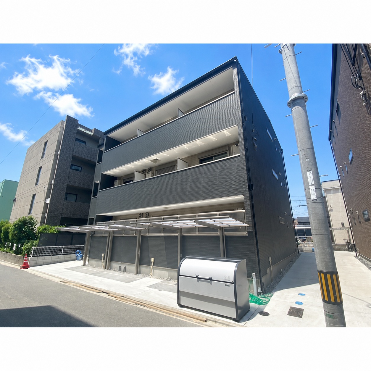 建物外観　全部屋南向きです！