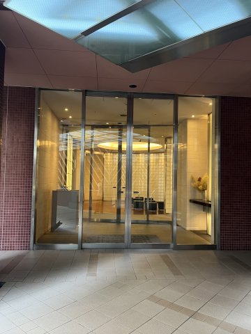 エントランス　THE TOWERS DAIBA WEST
