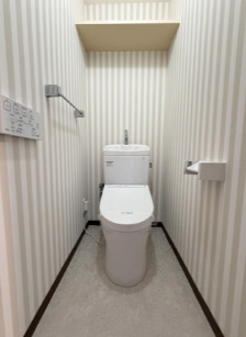 トイレ　落ち着いたトイレです