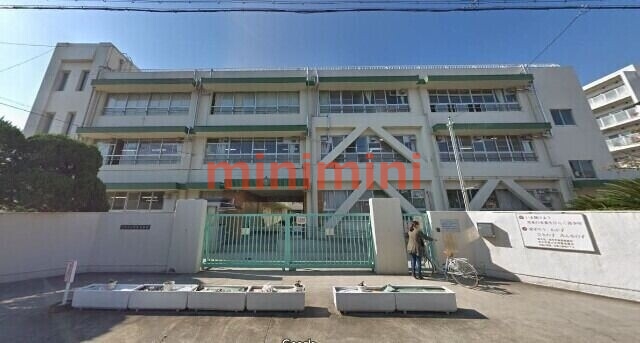 小学校　茨木市立中条小学校（小学校）まで461m