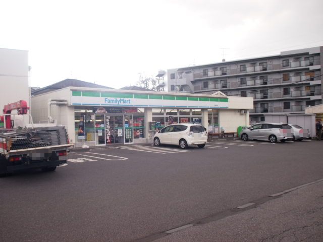 コンビニ　ファミリーマート千葉都町店（コンビニ）まで308m