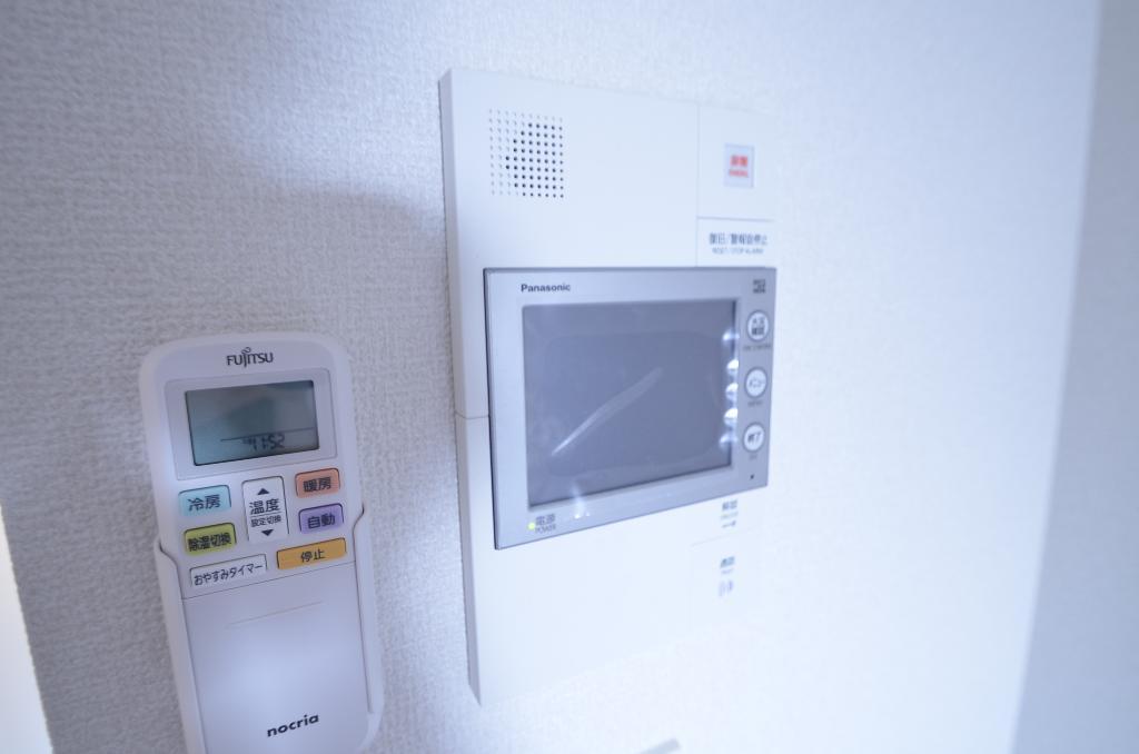 セキュリティ　カメラ付インターホン