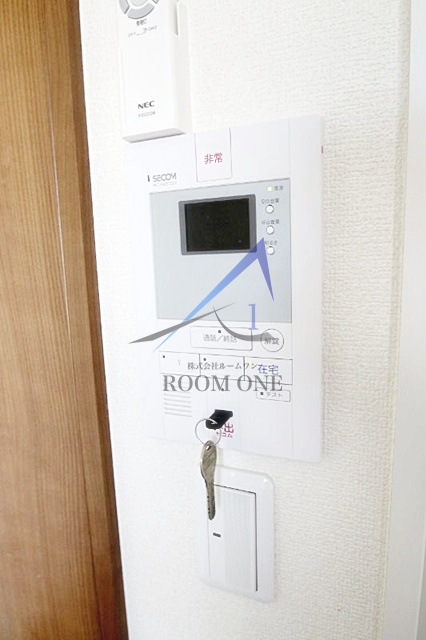 セキュリティ　モニター付きインターホンです。