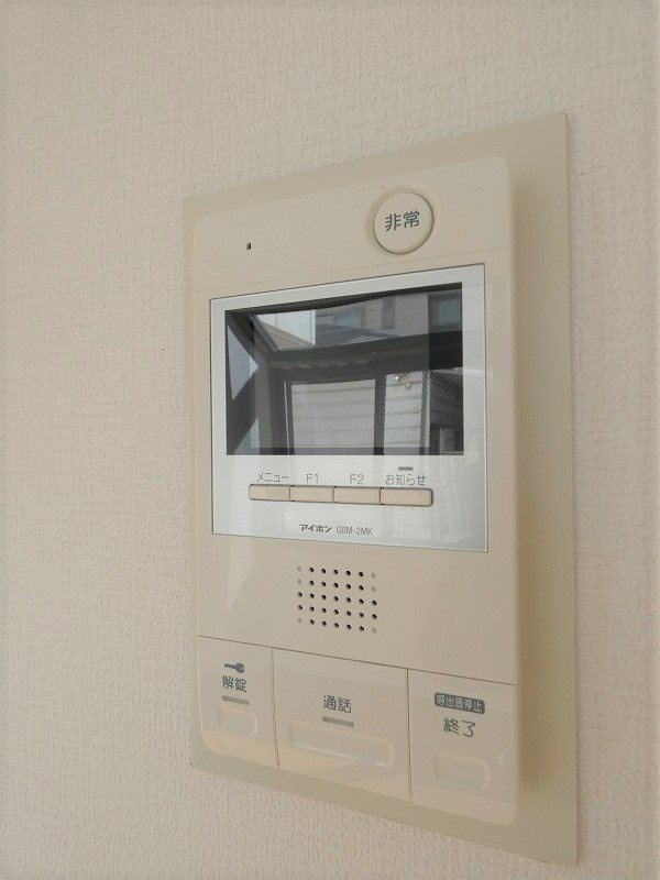 セキュリティ　モニター付きインターフォンで安心