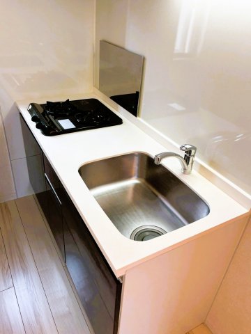キッチン　2口コンロのシステムキッチン