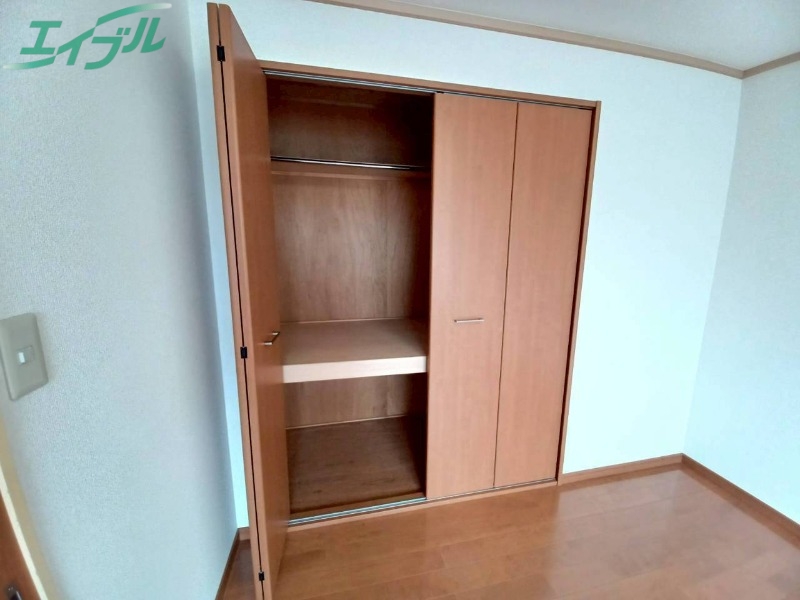 収納　別部屋反転写真