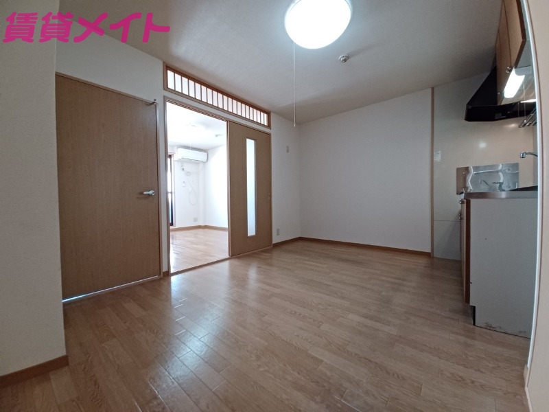 居室・リビング　別部屋写真