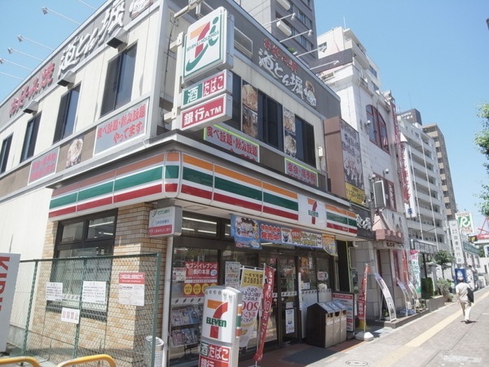 コンビニ　セブンイレブン（コンビニ）まで70m