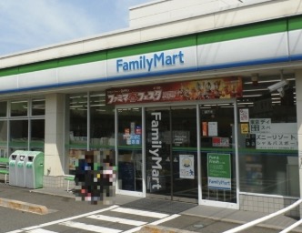 コンビニ　ファミリーマート中野白鷺店（コンビニ）まで334m