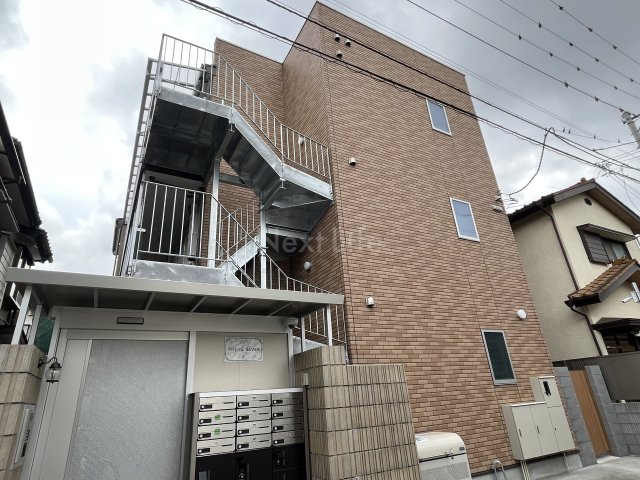 建物外観　リバレッジセブン