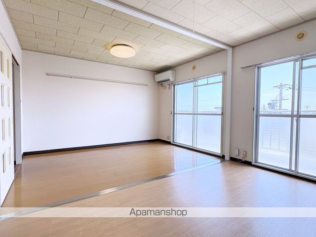 パールマンションITOの居間写真
