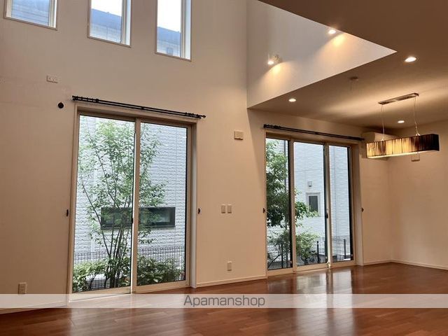 本町戸建の内装写真