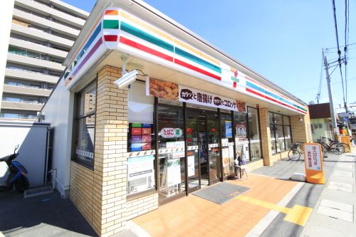 コンビニ　セブンイレブン香芝五位堂３丁目店（コンビニ）まで1237m