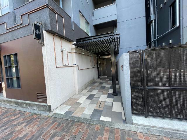 エントランス　エントランス部分