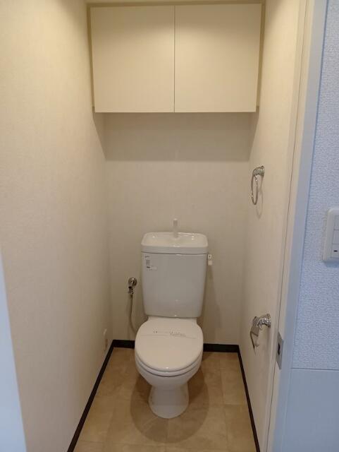 トイレ　シンプルで使いやすいトイレです