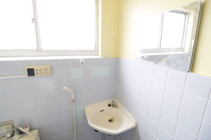 洗面設備　※他部屋写真使用
