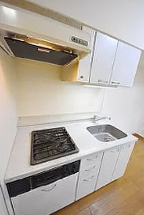 キッチン　写真は同タイプ住居です。