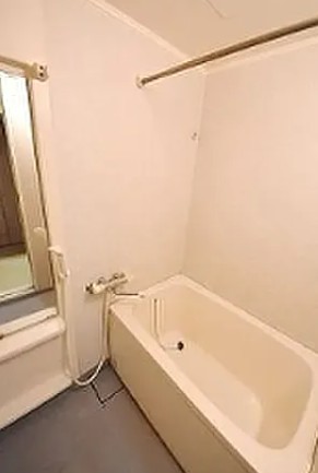 バス・シャワールーム　写真は同タイプ住居です。