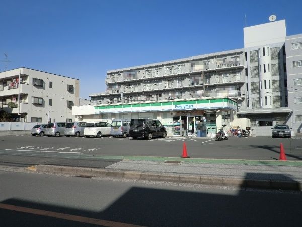 コンビニ　ファミリーマート幕張本郷店（コンビニ）まで490m
