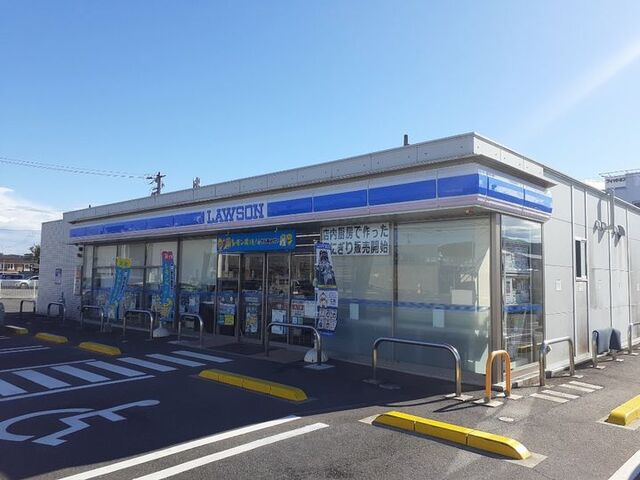 コンビニ　ローソンさん（コンビニ）まで580m