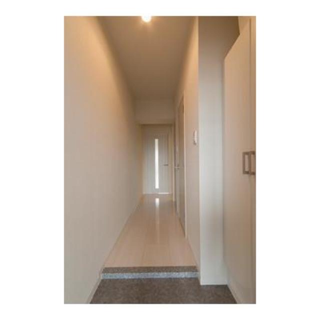 玄関　※写真は同タイプ住戸です。